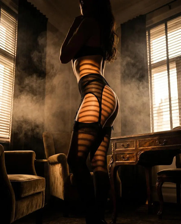 Strumpfgürtel Schwarz Strapsgürtel Übergröße Lingerie Curvy Editorial
